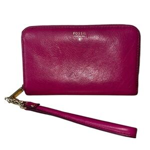 Fossil Wristlet Wallet  Genuine Soft Leather Hot Pink Magenta Classic Lucky